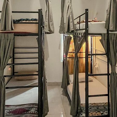 Oke Baik Hostel Yogyakarta Eksteriør bilde