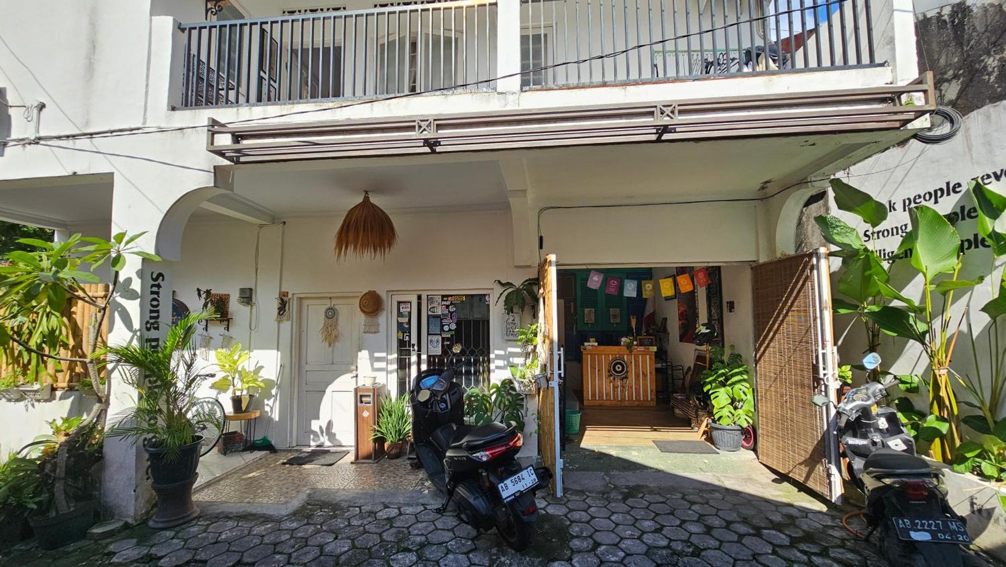 Oke Baik Hostel Yogyakarta Eksteriør bilde