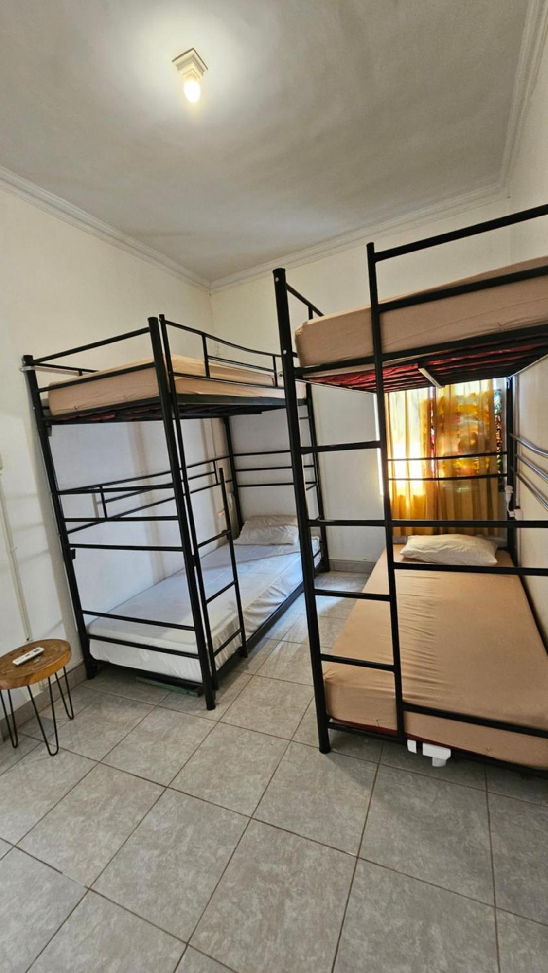 Oke Baik Hostel Yogyakarta Eksteriør bilde